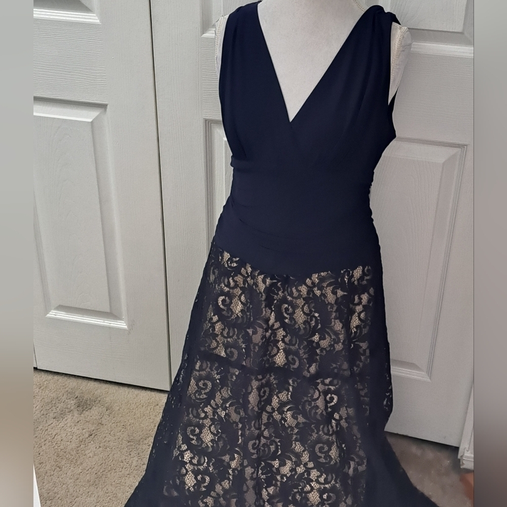 Ignite Evenings Royal Blue Lace Formal Gown   Size 16
